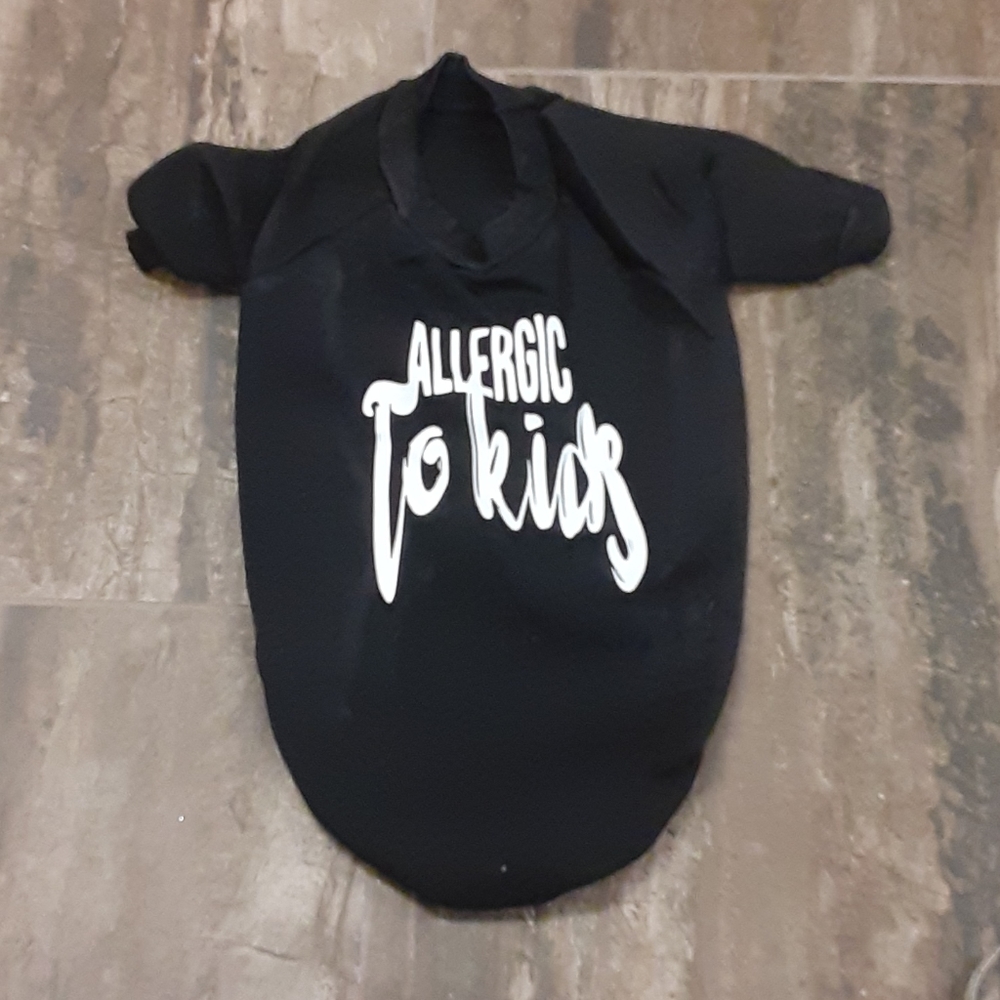 Black Dog “Allergic to Kids” Sweatshirt Size XL – New